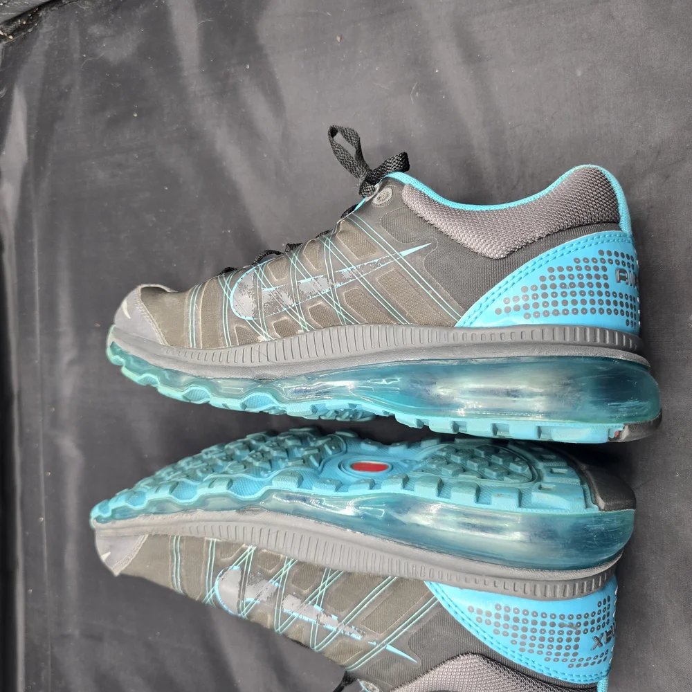 Nike Gray and Blue Athletic‎ Shoes with Cushioned Midsole